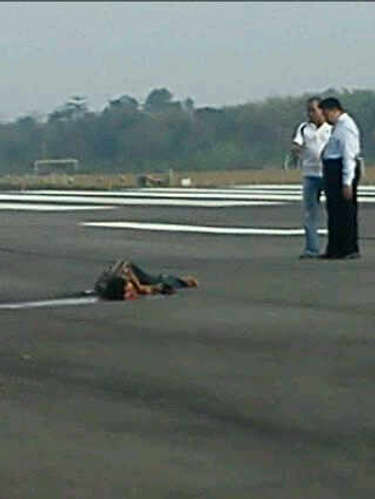 Warga Tertabrak Pesawat di Bandara Hasanuddin Makasar