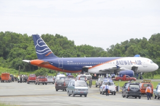 Batavia Air Terperosok, Bandara Sepinggan Sempat Tutup 